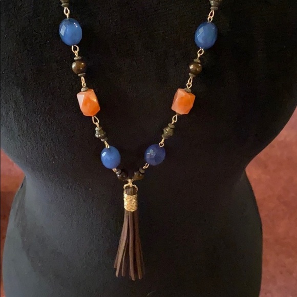 New without tags necklace and earrings - Picture 2 of 4